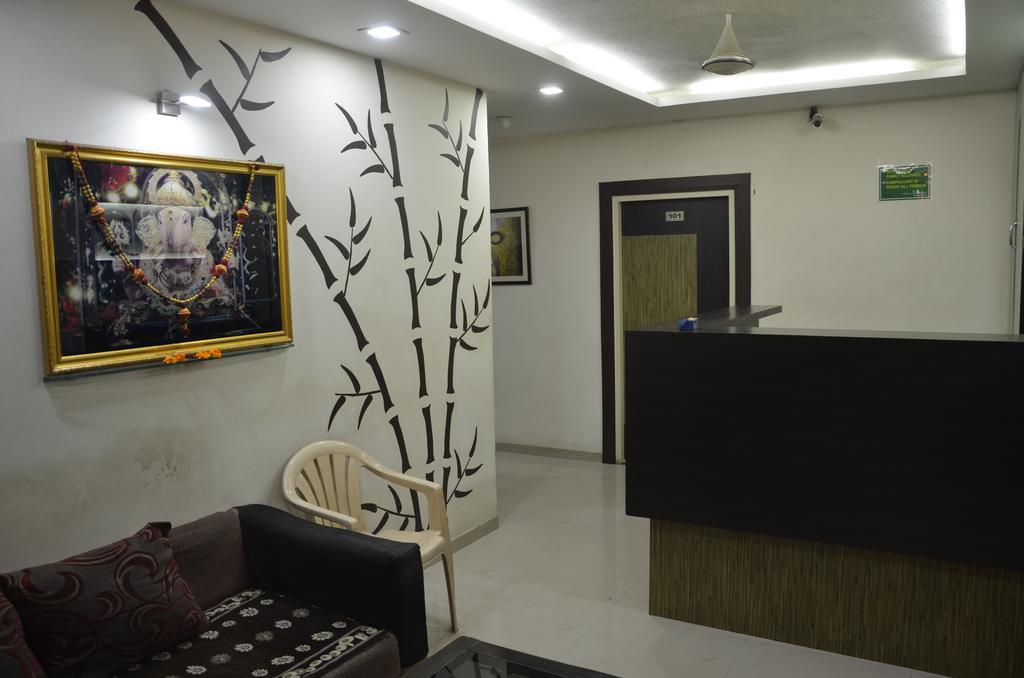 Hotel Royal Apple Ahmedabad Rom bilde